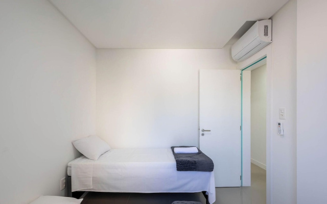Apartments 400m From the Beach in Itapema - Cara