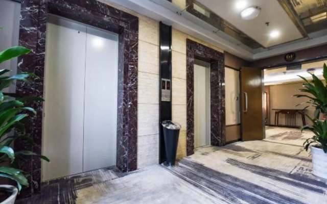 Chongqing Jinchuan Hotel