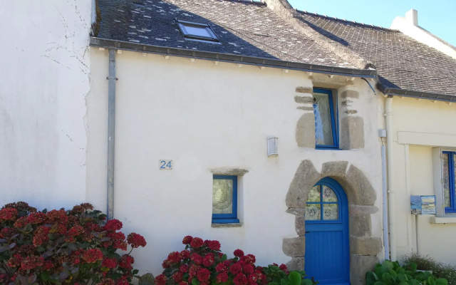 Cottage in Saint-gildas Near Gulf of Morbihan