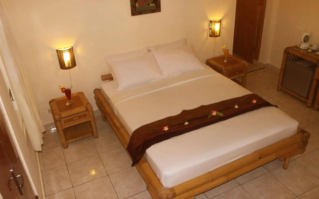 Chonos Hotel Lovina