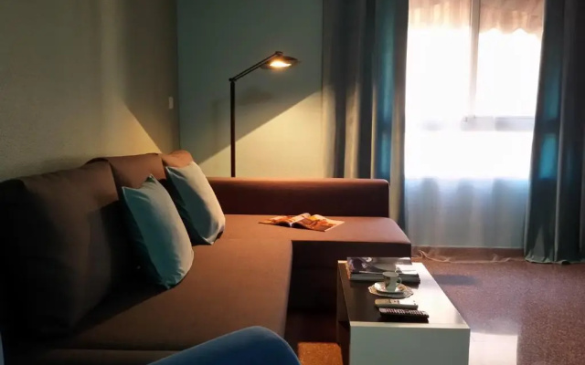 Casa Llorca Big Apt 3 Bedroom Garage AC WiFi