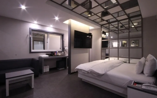 Ulsan Some Hotel