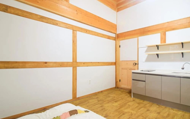 Hanok Jungwon House Pension