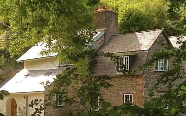 Yearnor Mill