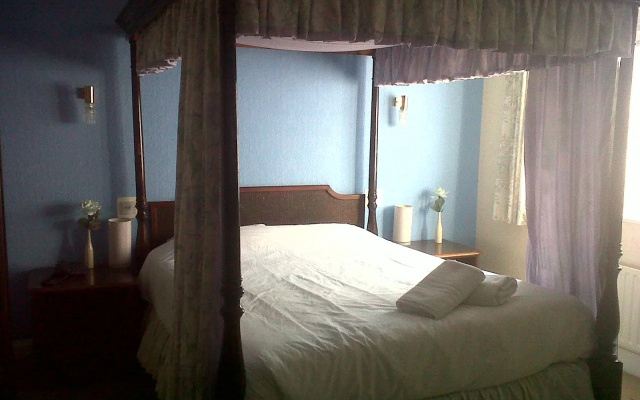 Mary Rose Inn Hotel