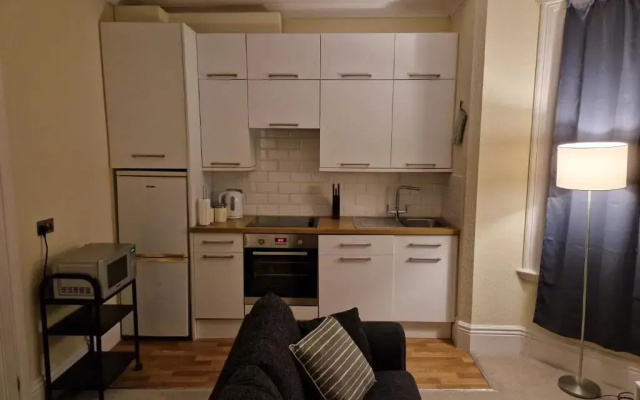 Lovely One Bed Apartment in Guildford