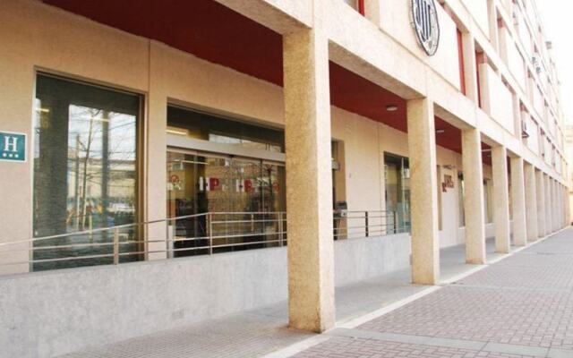 Отель Sercotel Pere III el Gran Испания, Вильяфранка-дель-Пенедес - отзывы, цены и фото номеров - забронировать отель Sercotel Pere III el Gran онлайн вид на фасад