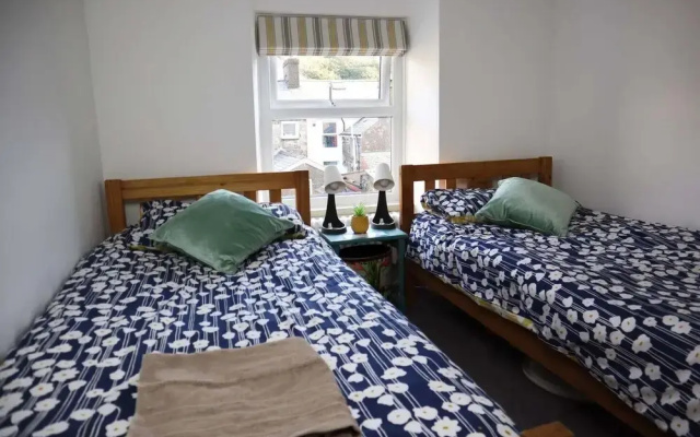 Park Square Retreat in Blaenau
