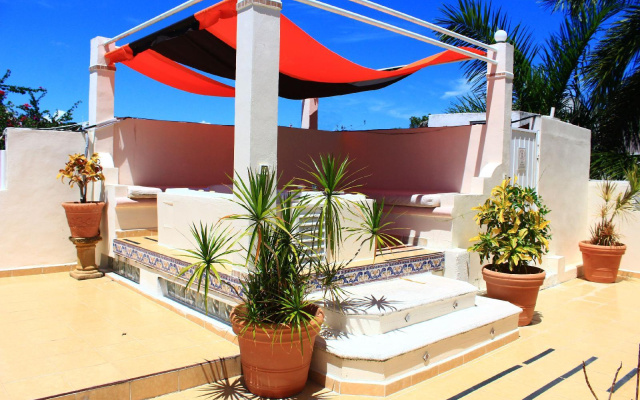 Villas Sacbe Condo Hotel and Beach Club