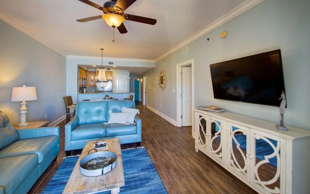 Azure 519 3 Bedroom Condo