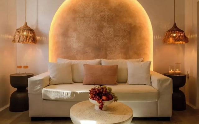 Themis Goddess Cave Suites