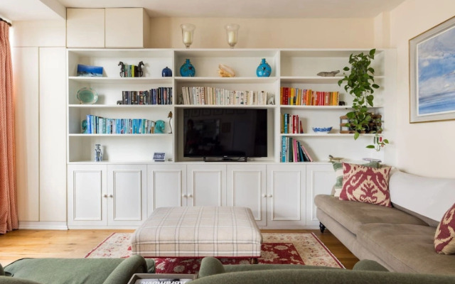 Traditional Treasure 3 Bedroom Home by Hyde Park
