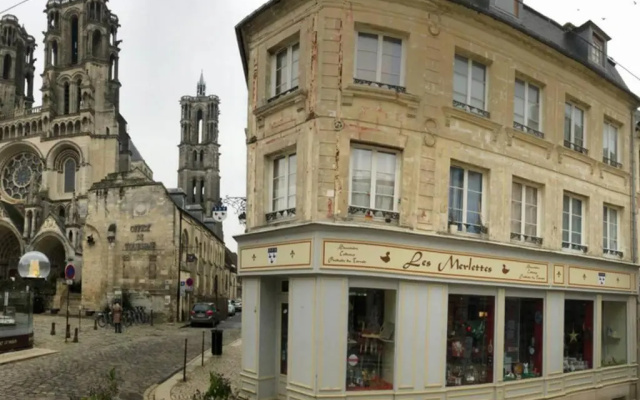 Laon : Suite privée au pied de la cathédrale