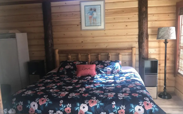 Alexander lake lodge