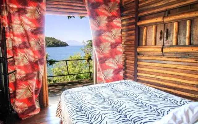 Chale na Ilha Paradisiaca