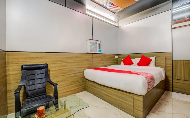 OYO 18561 Hotel Athiti