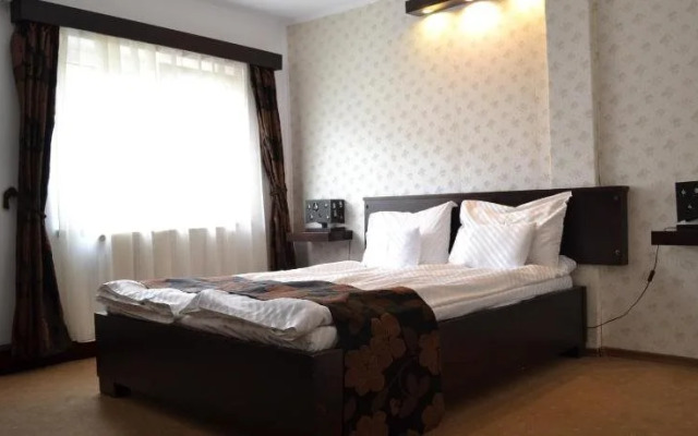 Chic City Rooms
