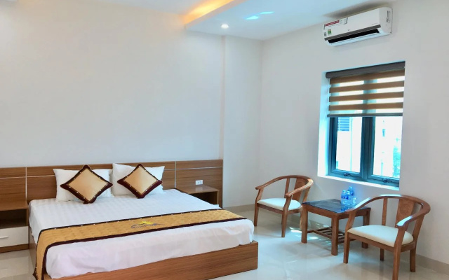 Sunshine Hotel