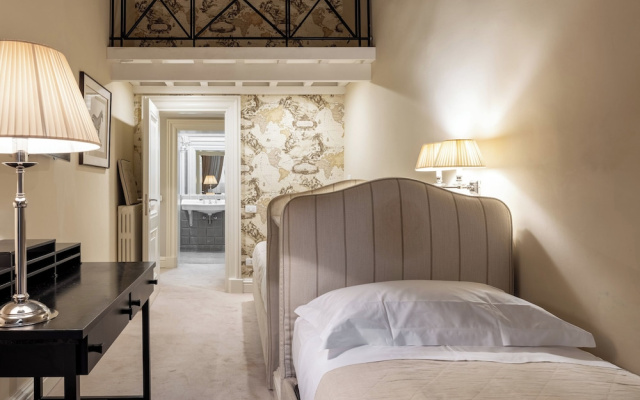 Acciaiuoli Luxury Suite by MMega