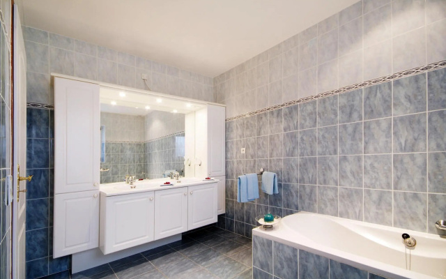 Terraced house standard in the residence Le Clos des Oliviers