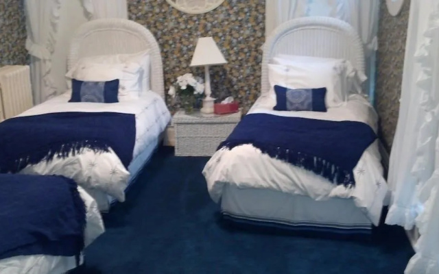Rose Corner Inn
