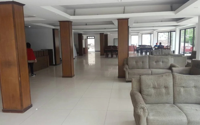 OYO 10109 Hotel River Regency