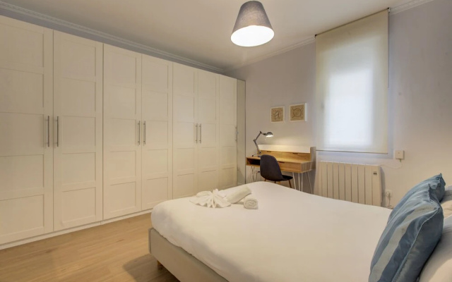 Cozy Apartment in Conde Duque