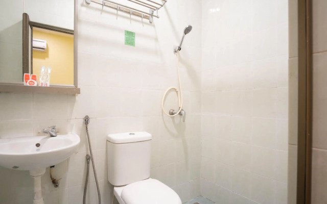 OYO 44103 8 Hotel