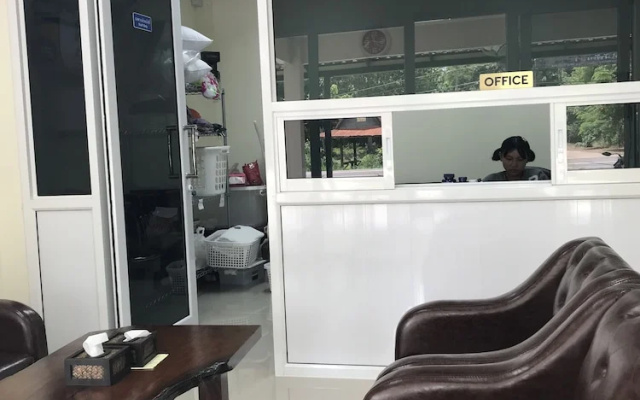 Thathong House