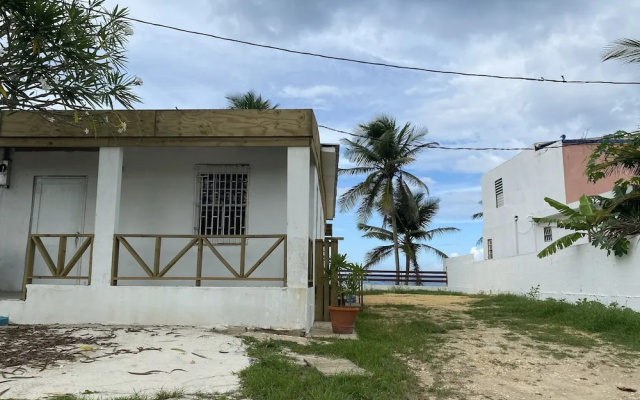 Casita del Mar Romantic Beach Retreat