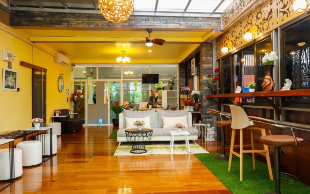 Airbest Hotel