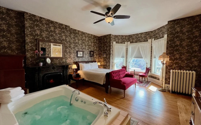 Ludington House B&B