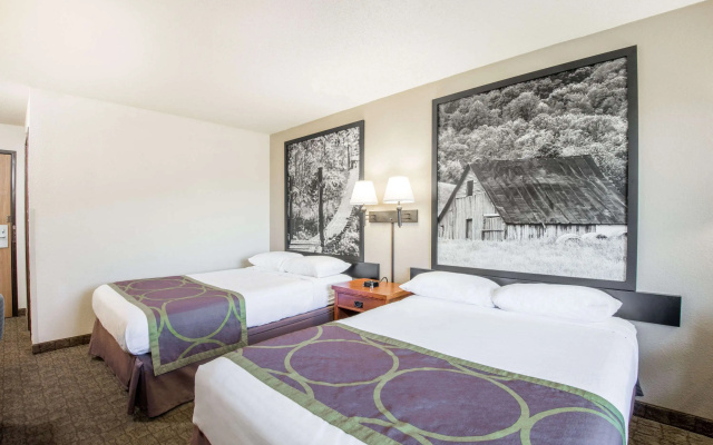 Super 8 by Wyndham Ripley