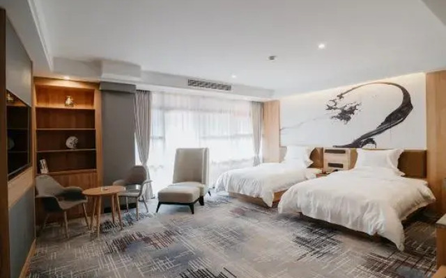 Ruochu Hotel