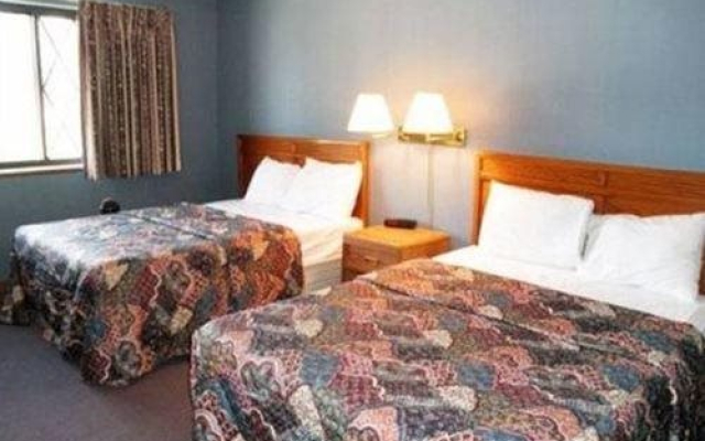 Royal Crest Motel