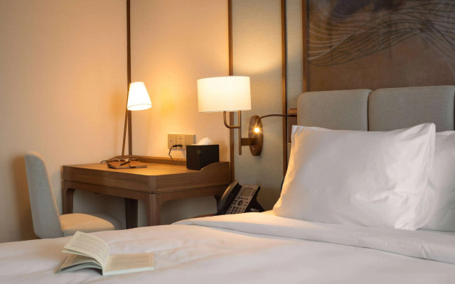 Wyndham Garden Sonasea Van Don