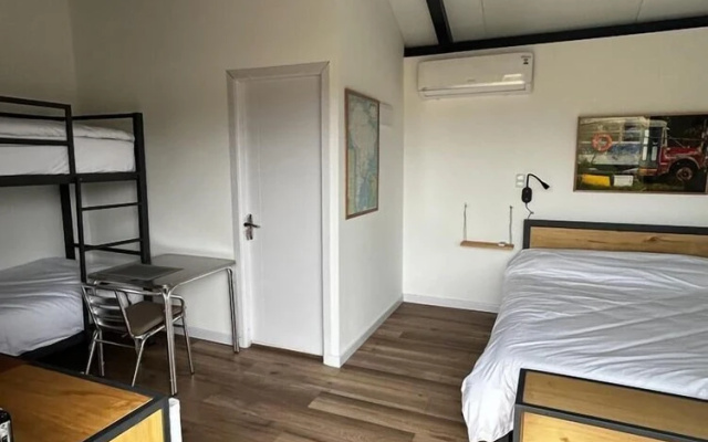 Hoxhohl Travel Lodge