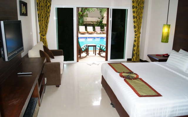 Thanthip Beach Resort