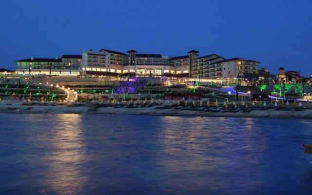 Отель Euphoria Aegean Resort & Spa All Inclusive Сыгаджик вид на фасад