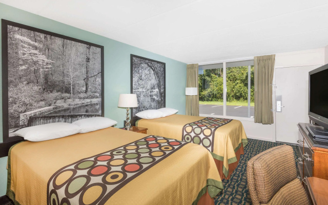Super 8 By Wyndham Kingsland I-95/Naval Base Area