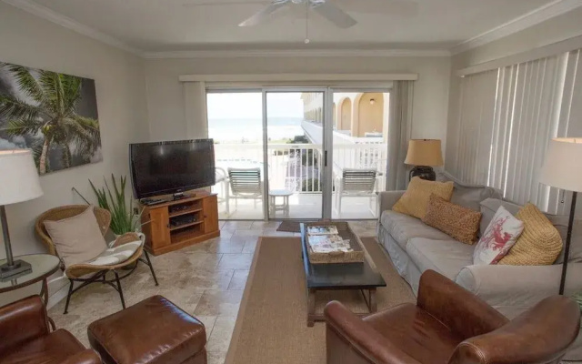 Win-San B-203 - 2 Br Condo