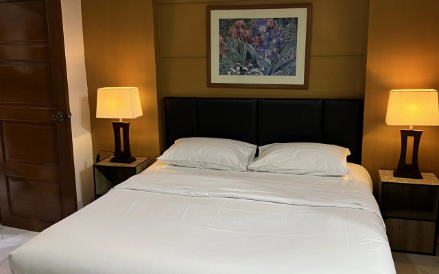Mall Suites Hotel