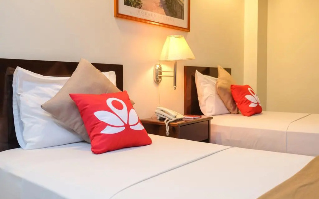 ZEN Rooms Basic Quezon V Mapa