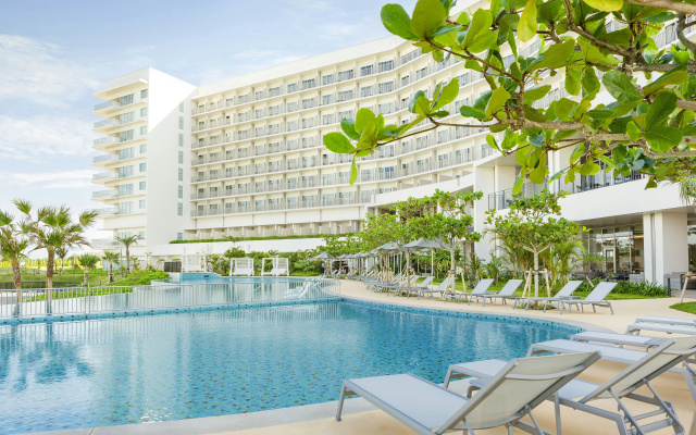 The Beach Resort Sesoko by Hilton Club