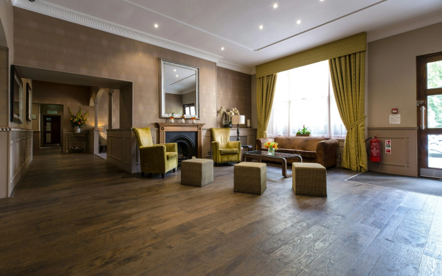 Phoenix Hotel