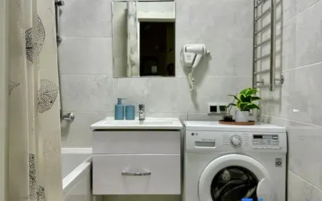 URBAN CLASSIC bright 2-rooms apartment near Mega Center