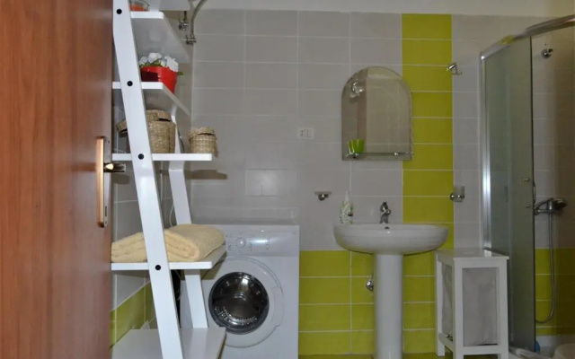 Blas Apartments