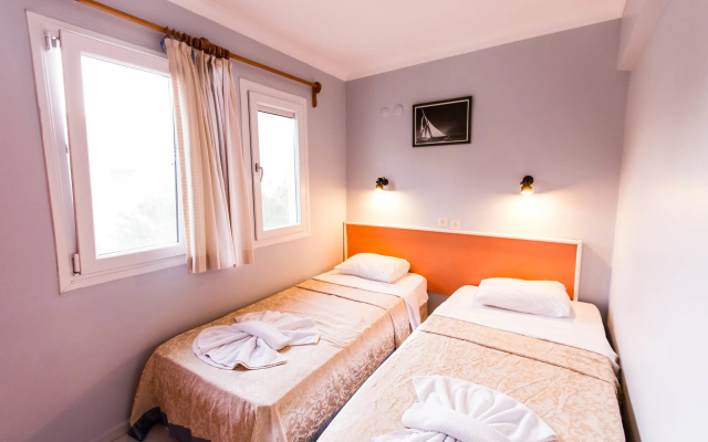 Hanedan Beach Hotel