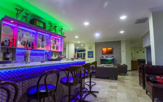 Boreas Suit Hotel
