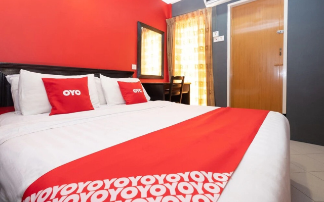 V Hotel by OYO